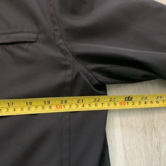 GUESS Men's Nylon size M black lightweight Jacket - Picture 10 of 11